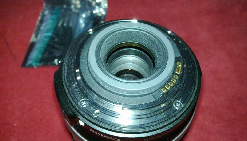 dakatana – Smontiamo il Canon 18-200 3.5-5.6 is