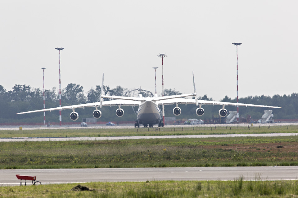 Antonov4copy.jpg